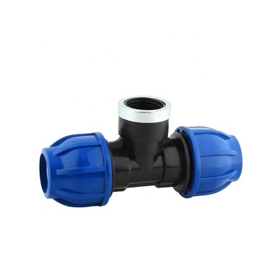 プラスチック製のパイプ管の灌水を用いた HDPE PP 圧縮用フィッティング