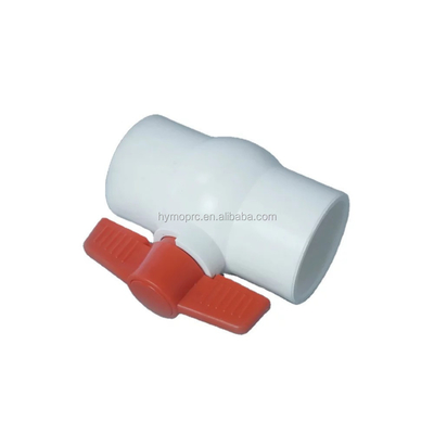 ASTM DIN 標準 白色 PVC ボールバルブ すべてのサイズで 1.5 インチサイズと赤いハンドル
